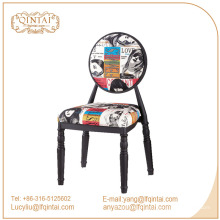 Novedosos taburetes de silla de metal de hierro de diseño colorido de la cafetería con respaldo